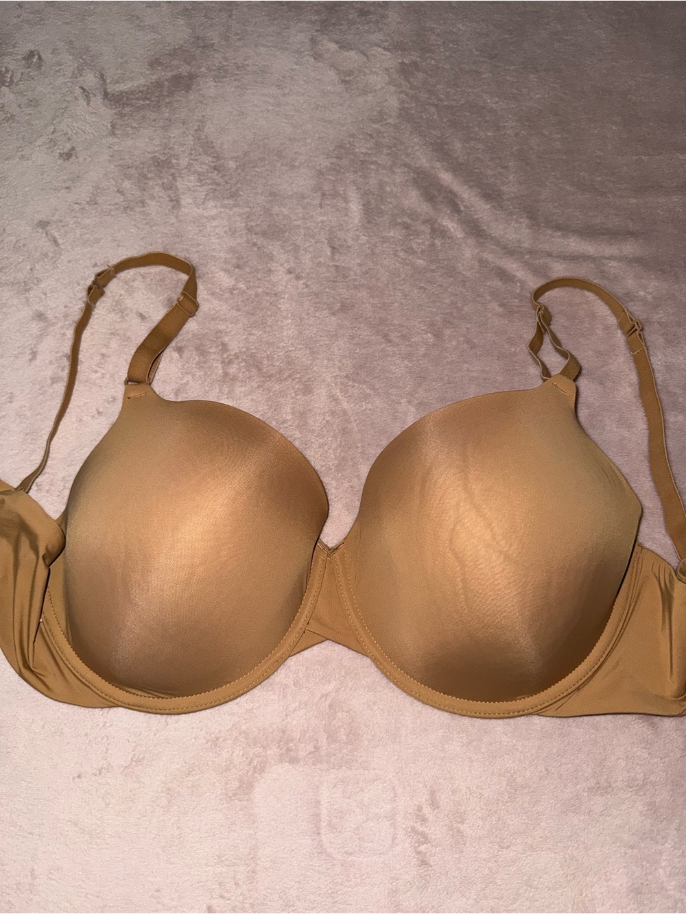 Harper Wilde bra size 38DD